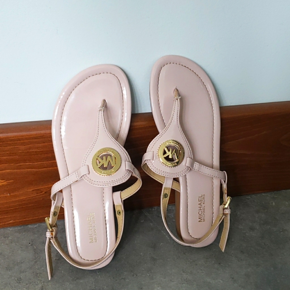 Michael Kors Sandal, Size 6.5, Light Pink